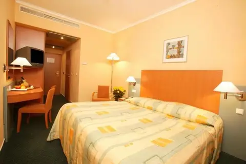 Hotel Mama Shelter Prag in Praag — foto 13
