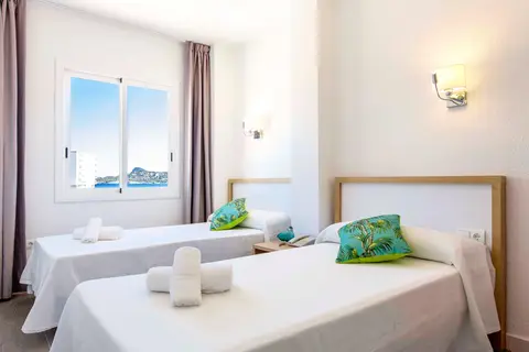 ENDLSS Ibiza in Cala de Bou — foto 6