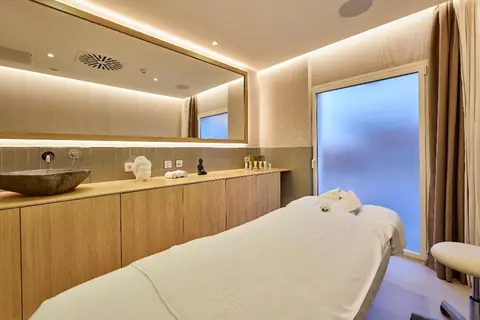 Universal Hotel Aquamarin in Sant Elm — foto 11
