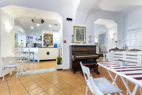 Panorama Palace Hotel in Meta — foto 12