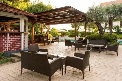 Terinikos in Ιαλυσός — foto 9