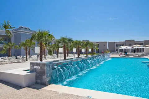 Blue Lagoon Queen in Καλύβες Πολυγύρου — foto 30