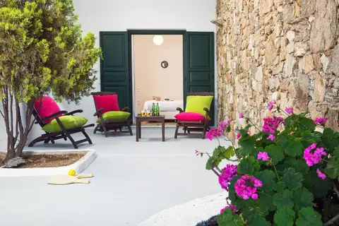 Tharroe Of Mykonos in Τούρλος — foto 28