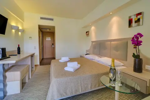 Olympian Bay Grand Resort in Athene — foto 18