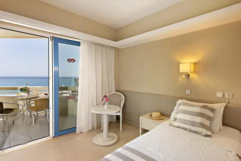 Pearl Beach Hotel in Rethimnon — foto 18