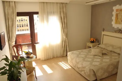 Asur Hotel in Fatih — foto 6