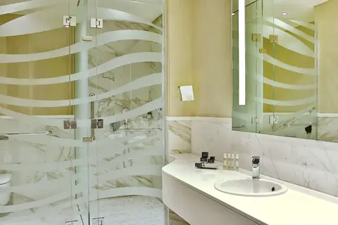DoubleTree by Hilton Hotel Doha Old Town in Doha — foto 19