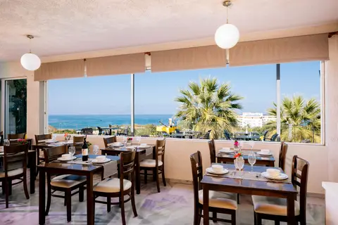 Oasis Hotel in Skaleta, foto 13