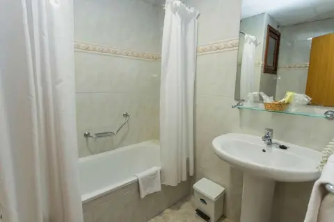Hotel Voramar in Benidorm — foto 18