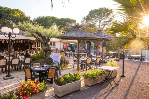 Camping Leï Suves in Roquebrune-sur-Argens, foto 10
