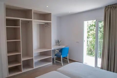 Petit Xuroy Apartments in Sant Lluís — foto 10