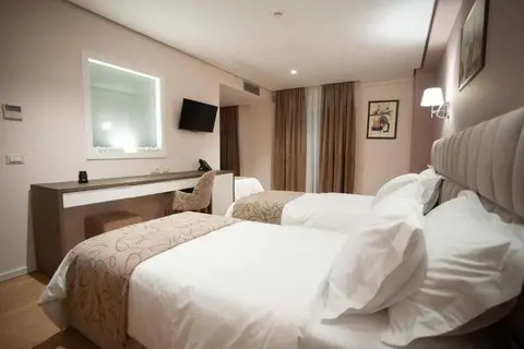 Doanesia Premium Hotel & Spa in Tirana — foto 11