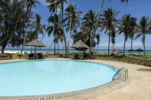 Neptune Paradise Beach Resort & Spa in Kasemeni ward — foto 3