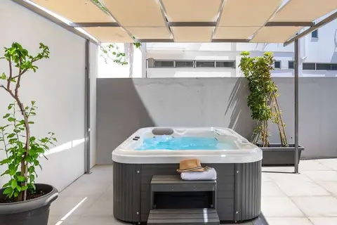 Supreme Luxury Suites by Athens Stay in Δήμος Καλλιθέας — foto 10