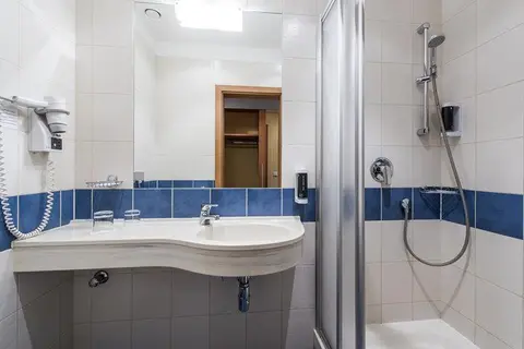 Hotel Mama Shelter Prag in Praag — foto 17