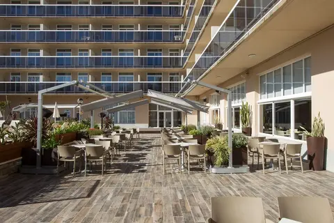 Aparthotel CYE Holiday Centre in Salou — foto 2