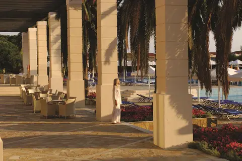 Hotel Roda Beach Resort & Spa in Καρουσάδες — foto 26