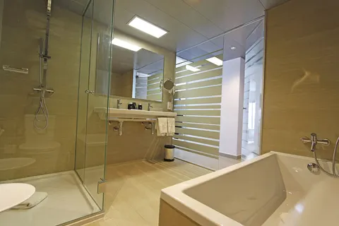 BG Tonga Tower Design Hotel & Suites foto 11