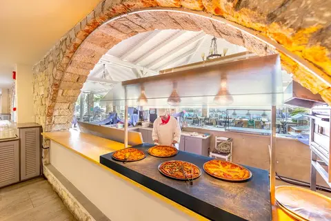 Akti Beach Club in Καρδάμαινα — foto 10