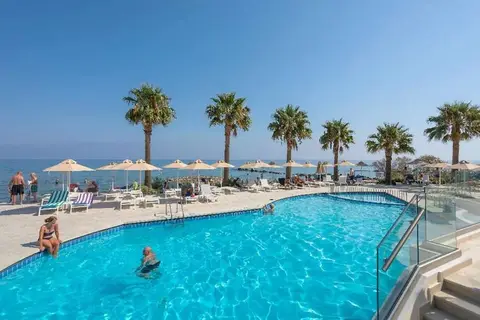 Xenos Kamara Beach in Zakynthos Municipal Unit, foto 2
