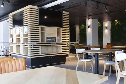 Vertice Roomspace Madrid in Madrid — foto 16