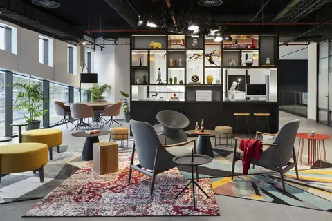 Moxy Alfragide Lisboa in Amadora — foto 11