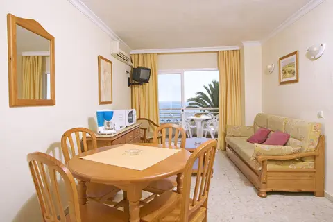 Turísticos Stella Maris in Fuengirola — foto 30