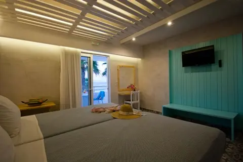 Irina Beach Hotel in Τιγκάκι — foto 23