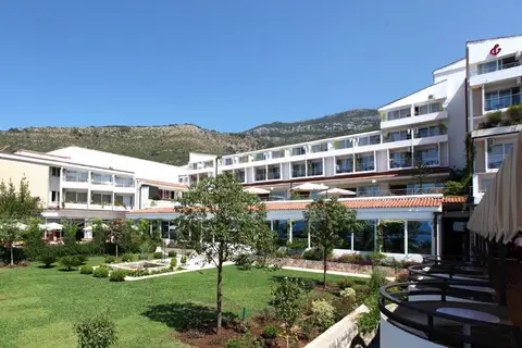Hotel Palas in Petrovac na Moru — foto 12