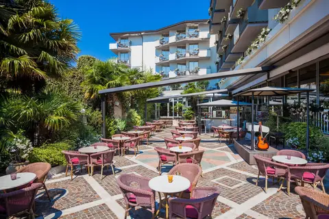 Hotel Continental in Torbole Casaglia — foto 14