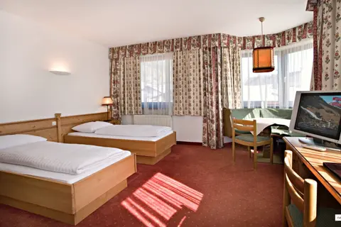 Hotel Neue Post in Zell am See — foto 4