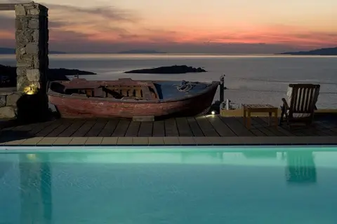 Tharroe Of Mykonos in Τούρλος — foto 21