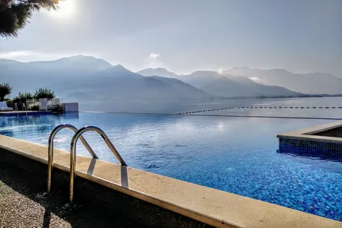 Carine Hotel Delfin in Bijela