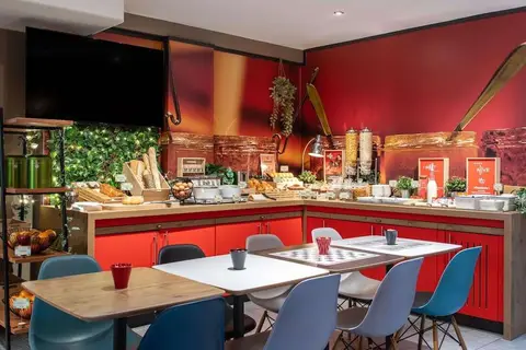 Ibis Paris Avenue De La Republique in Parijs — foto 6