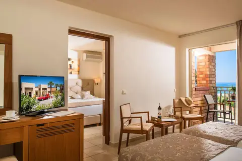 Bella Beach Hotel in Chersonisos Municipal Unit, foto 17
