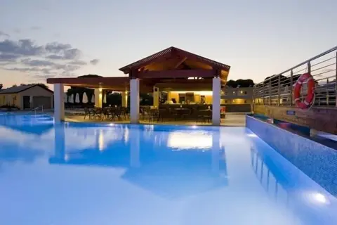 Island Blue Hotel in Πεύκοι — foto 25