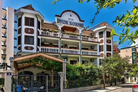 Villa Dvor Kornic in Budva — foto 5