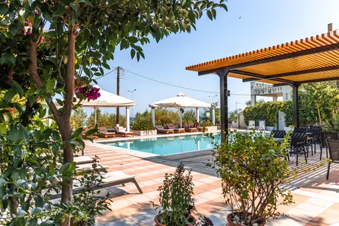 Hotel Sunrise Village in Kalamaki — foto 18