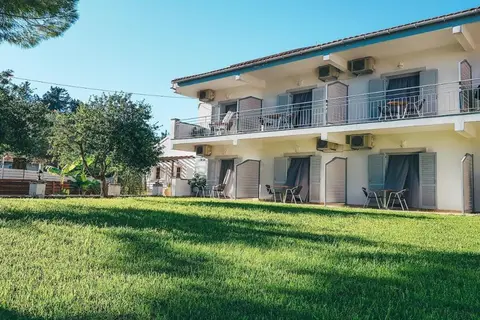 Three Seasons Resort in Δημοτική Ενότητα Λευκιμμαίων — foto 2