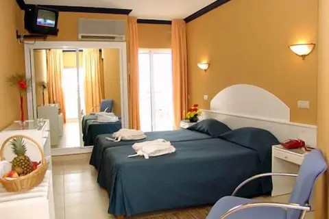 Atismar Hotel in Quarteira — foto 20