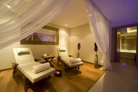 Constantinou Bros Asimina Suites Hotel in Geroskipou — foto 14