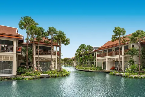 Grand Mercure Khao Lak Bangsak in บ้านบางหลาโอน
