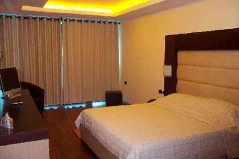Vlora International in Vlora — foto 14