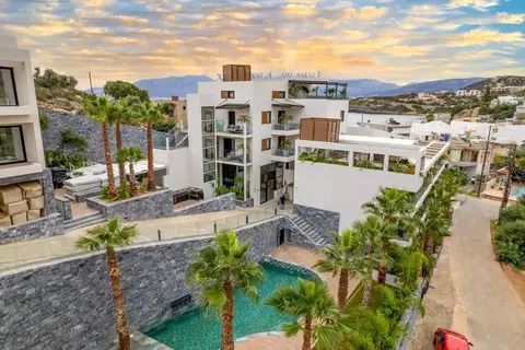 Lazar Lux in Agios Nikolaos Municipal Unit