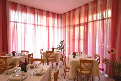 Hotel Paglierani in San Mauro Pascoli — foto 9