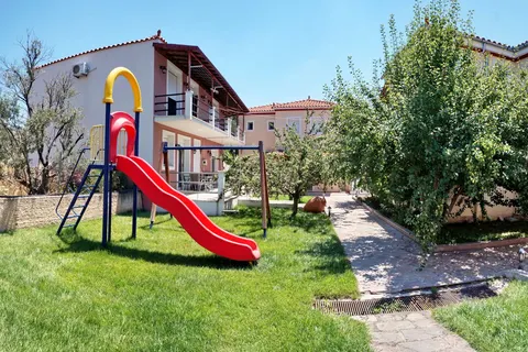 Yakinthos Garden in Skoutaros — foto 20