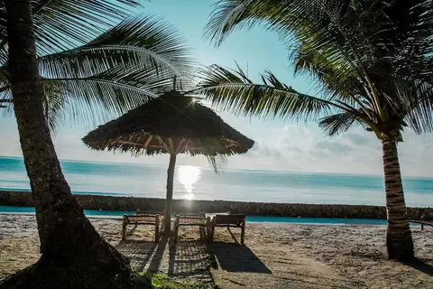 Jaz Adonia in Uroa village, foto 20