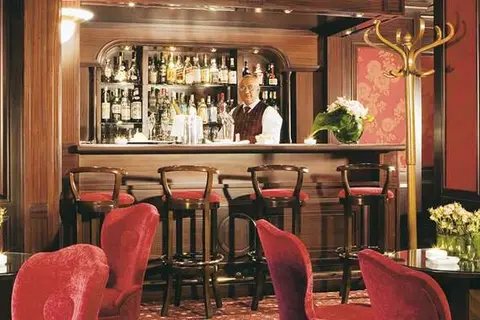 Rochester Champs Elysees in Parijs — foto 11
