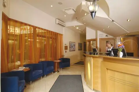 Ramada by Wyndham Airport Prague in Praag, foto 12