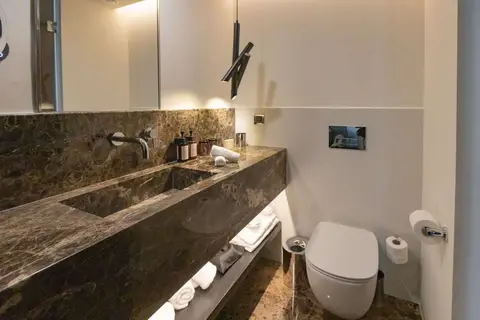 Adia Aluma Athens Curio Collection by Hilton in Athene — foto 18